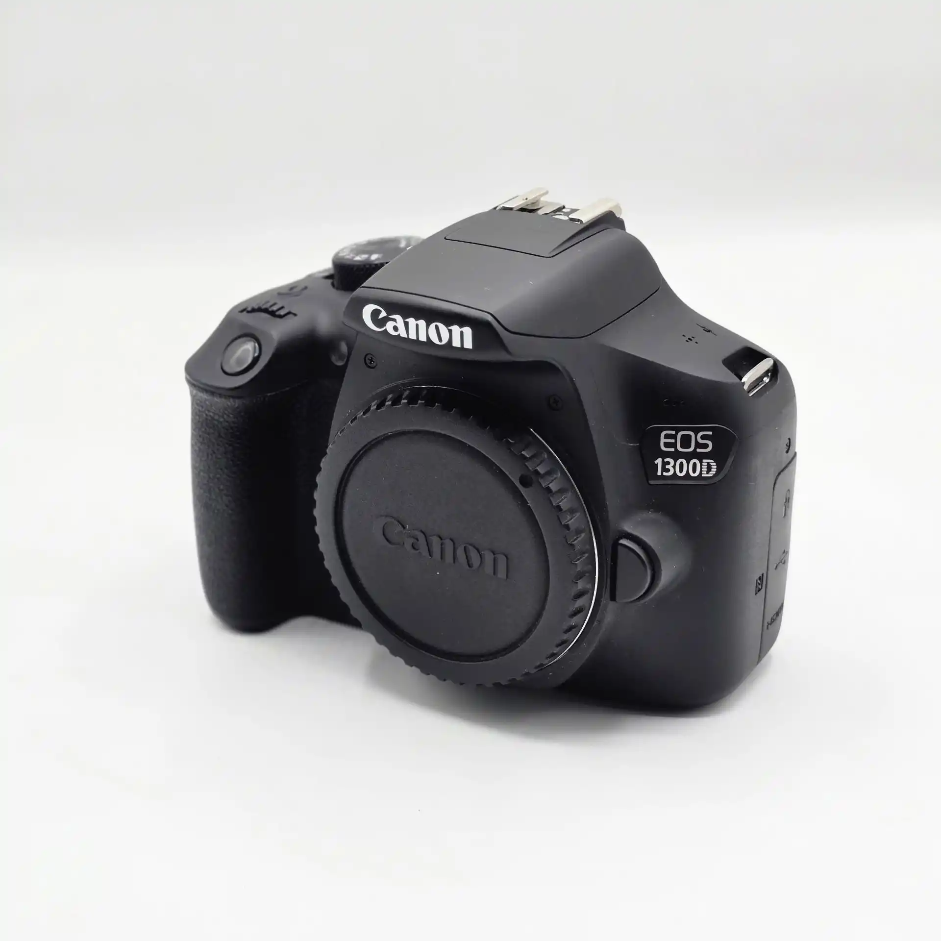 دوربین کنون 1300d دست دو