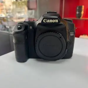دوربین Canon 50D با لنز 18-200 IS کاملا سالم دست دوم