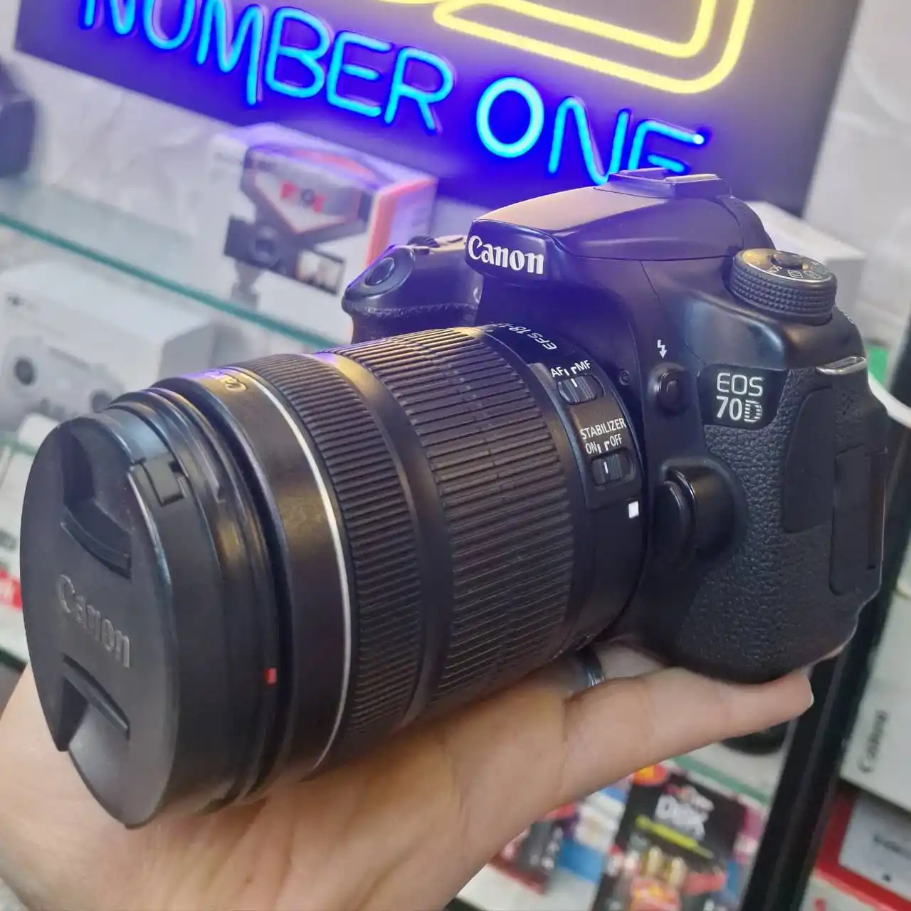 دوربین حرفه‌ای کانن | Canon 70D+18-135mm STM دست دو