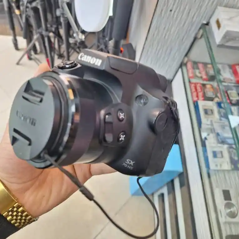 دوربین کامپکت کانن | Canon Powershot SX70 HS دست دو