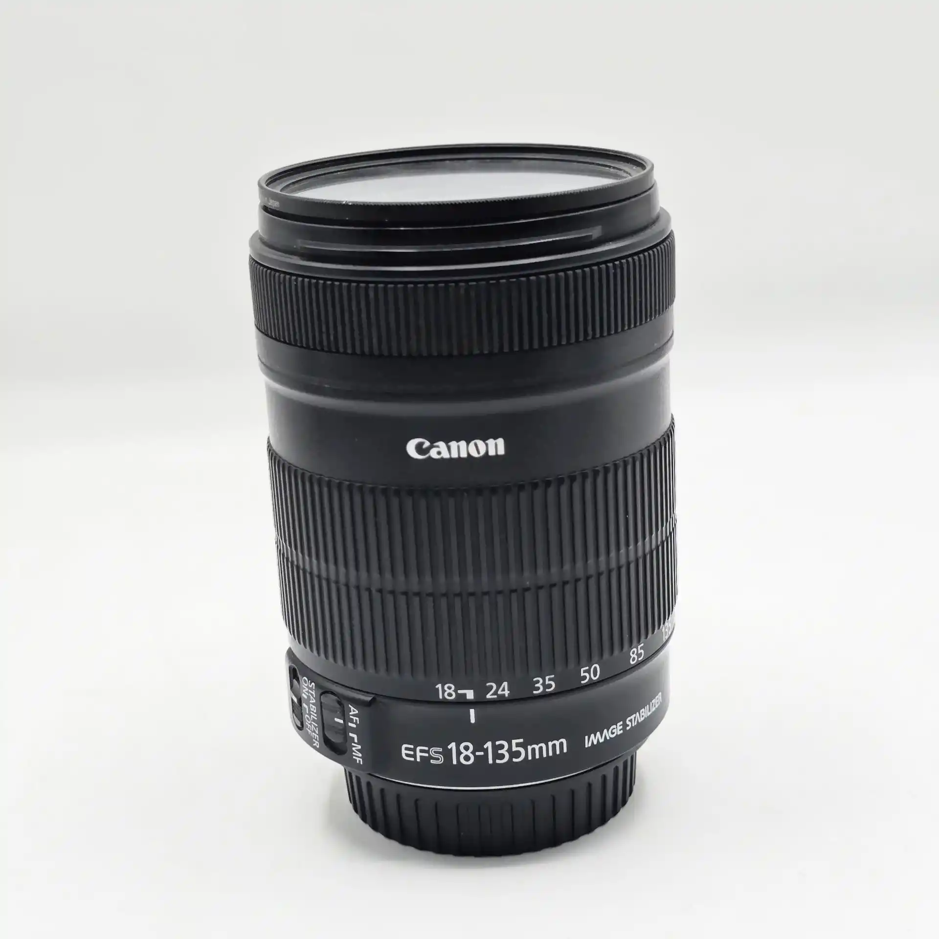 لنز کانن | Canon 18-135mm IS دست دو