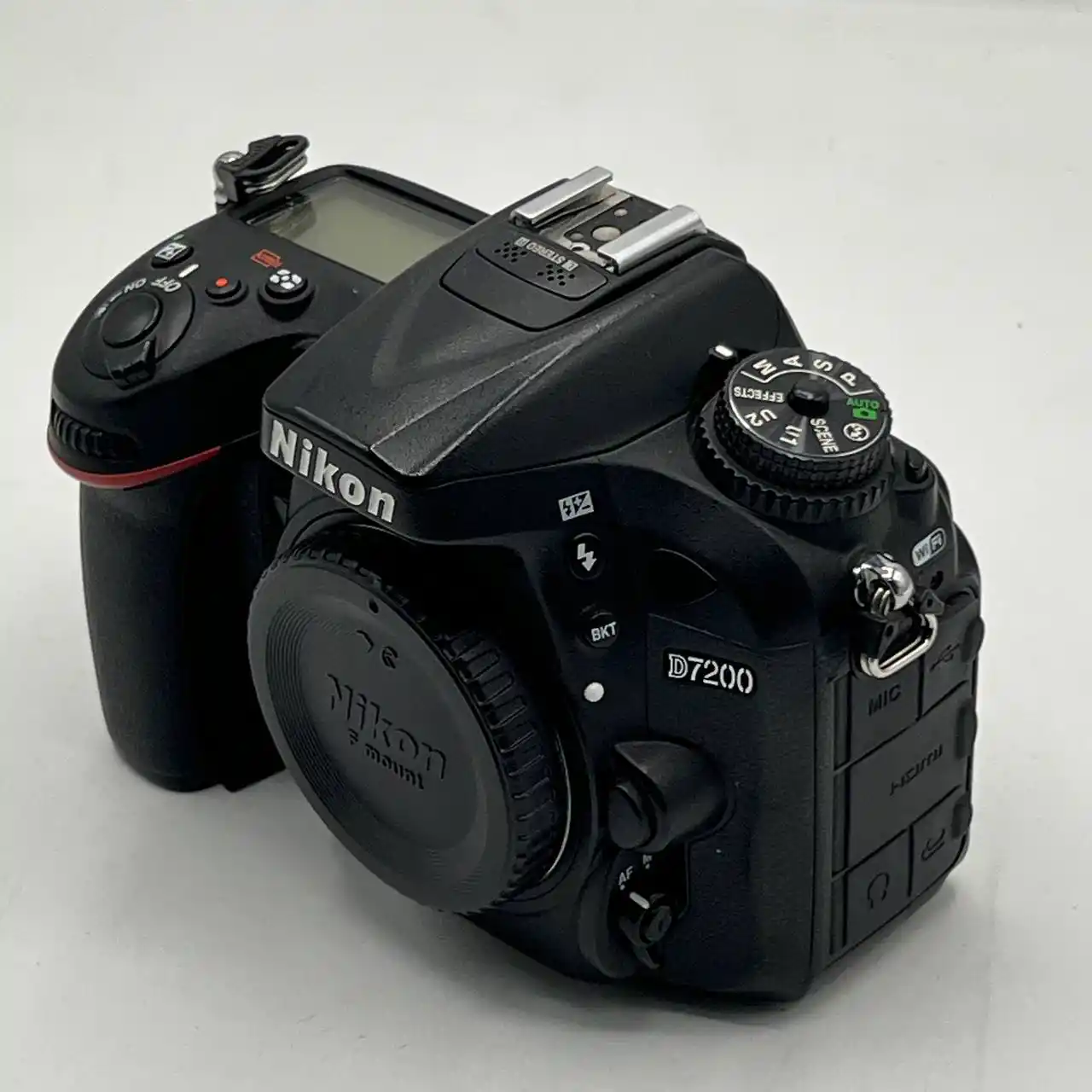 دوربین حرفه ای نیکون | Nikon D7200 Body دست دو