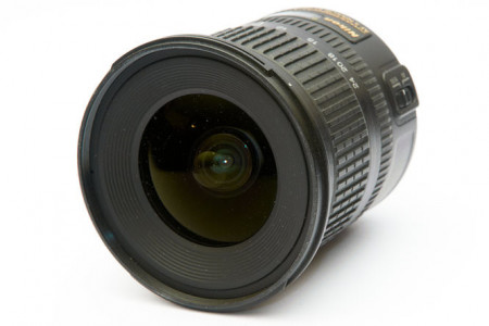 لنز نیکون AF-S DX NIKKOR 10-24mm f/3.5-4.5G ED