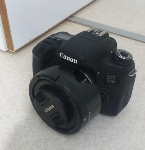 دوربین کانن ۷۶۰d با لنز فیکس ۵۰ mm دست دو