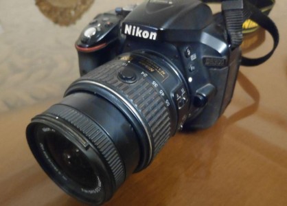 دوربین Nikon D5300 نیکون D5300 دست دو