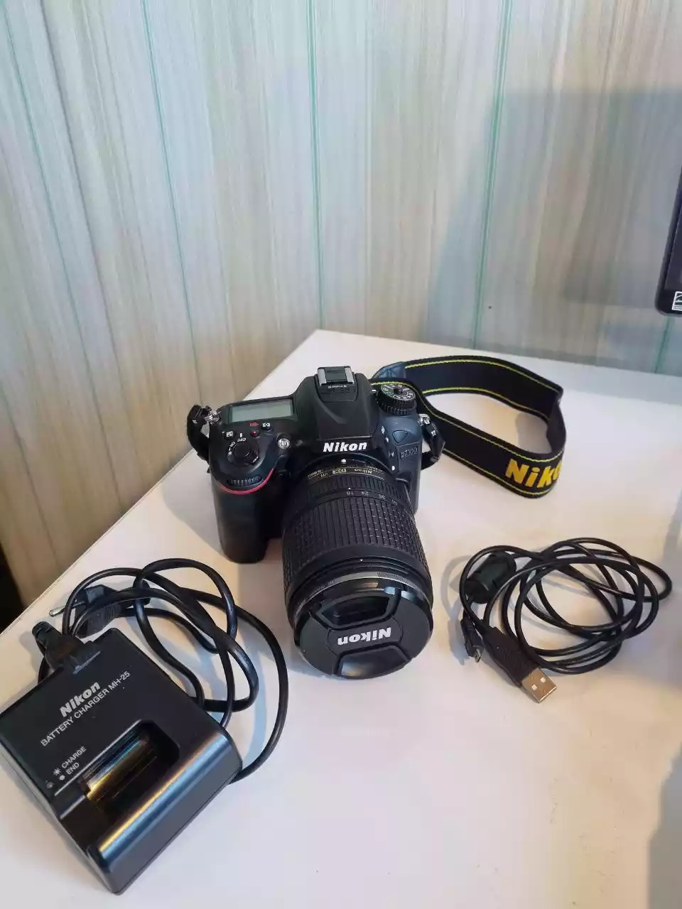 دوربين نيكون d7100 دست دو