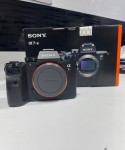 دوربین بدون آینه سونی آلفا a7R III بدنه دست دوم