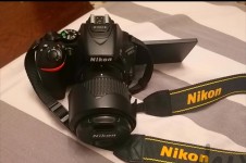 دوربین نیکون D5600 + 18-140mm VR بدنه دست دوم