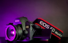 دوربین کانن 6D Mark II + 24-70mm IS USM دست دوم