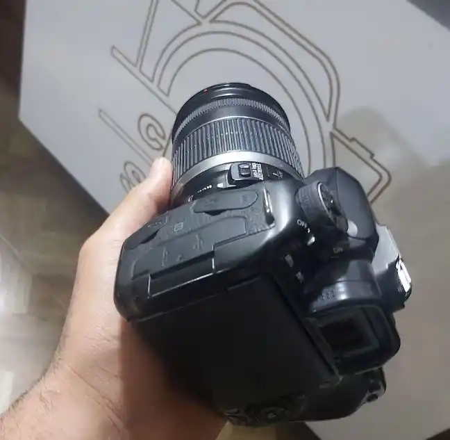 دوربین80dیالنز ۱۸ ۲۰۰ دست دو