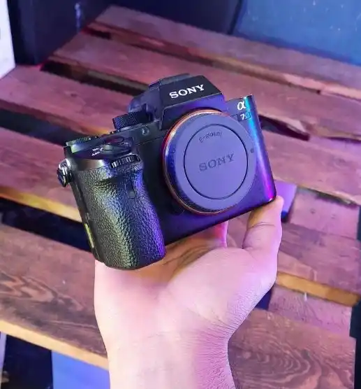 دوربین سونی آلفا سون اس ۲ a7sii دست دو