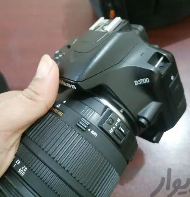 دوربین عکاسی نیکون d3500 دست دو