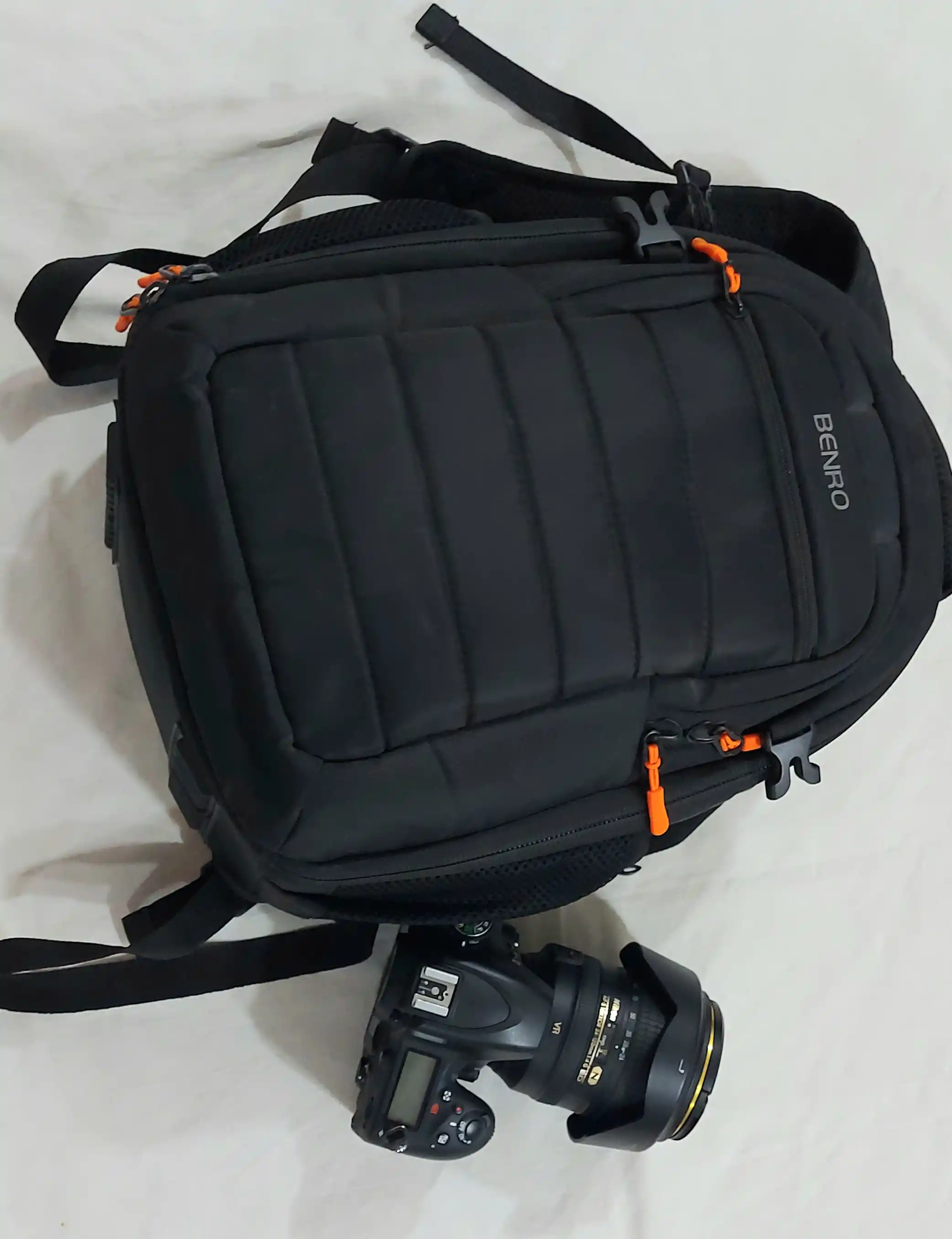 دوربین نیکون d750 دست دو