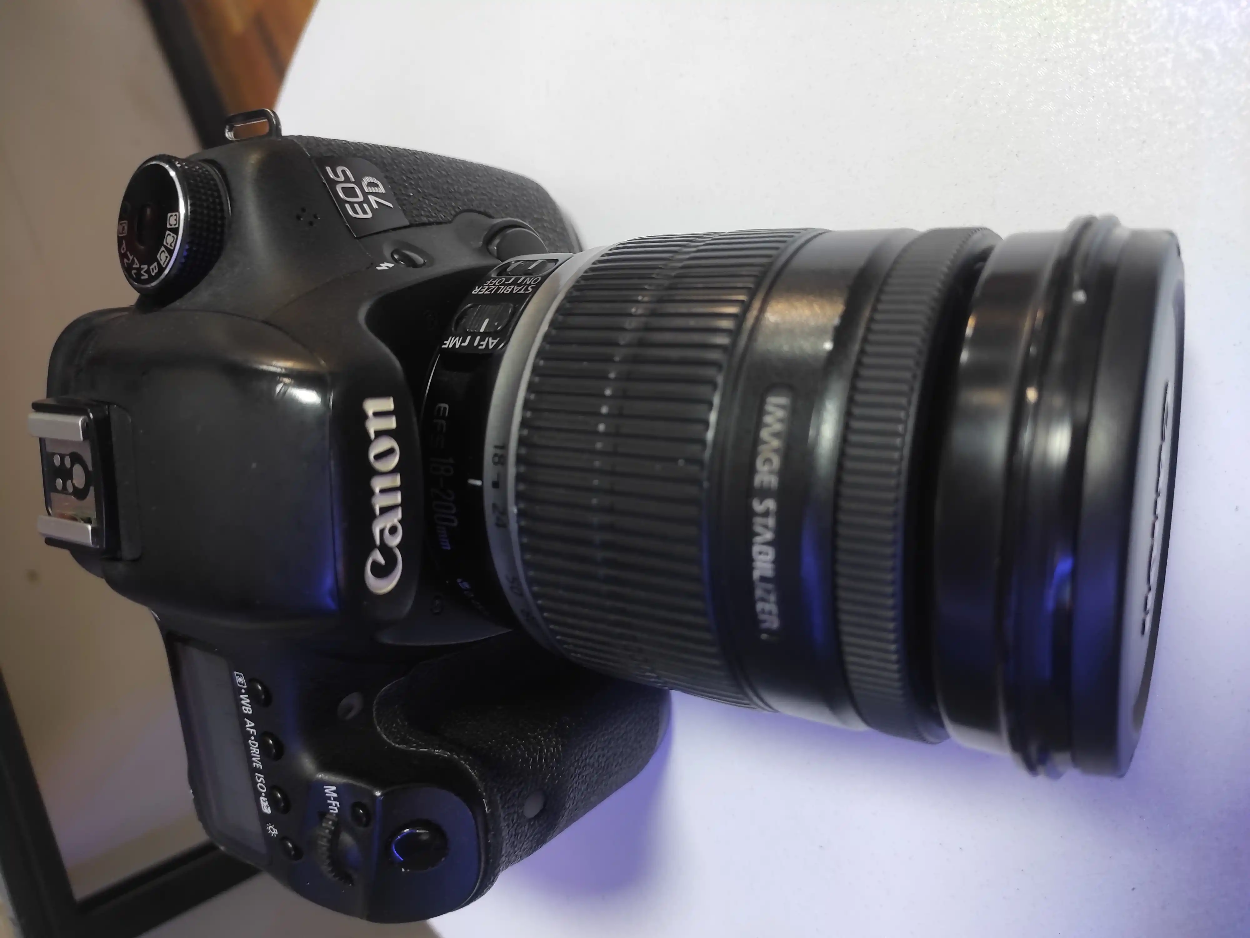 دوربین 7D canon +18.200 دست دو