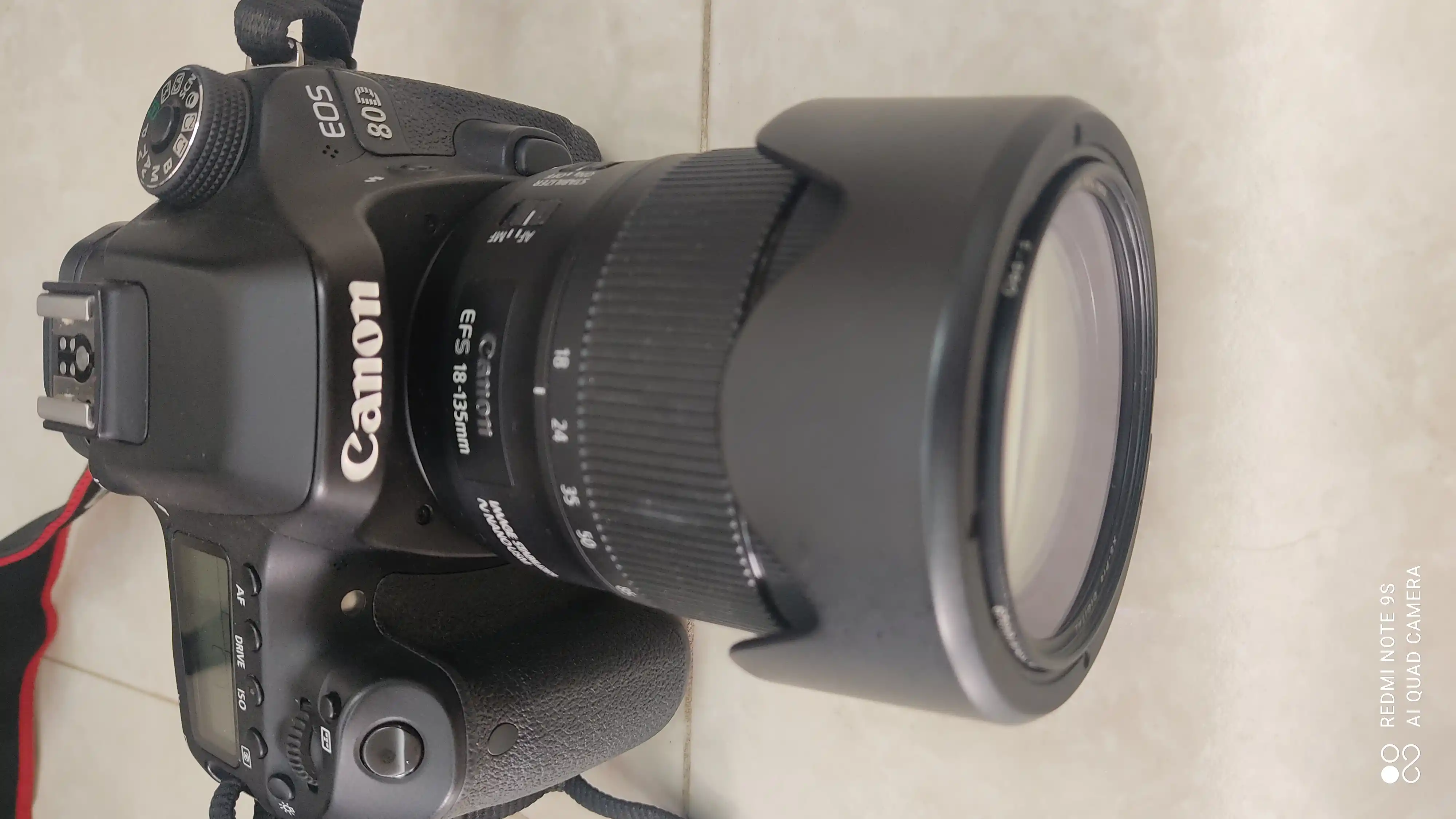 80D canon +18.135 دست دو