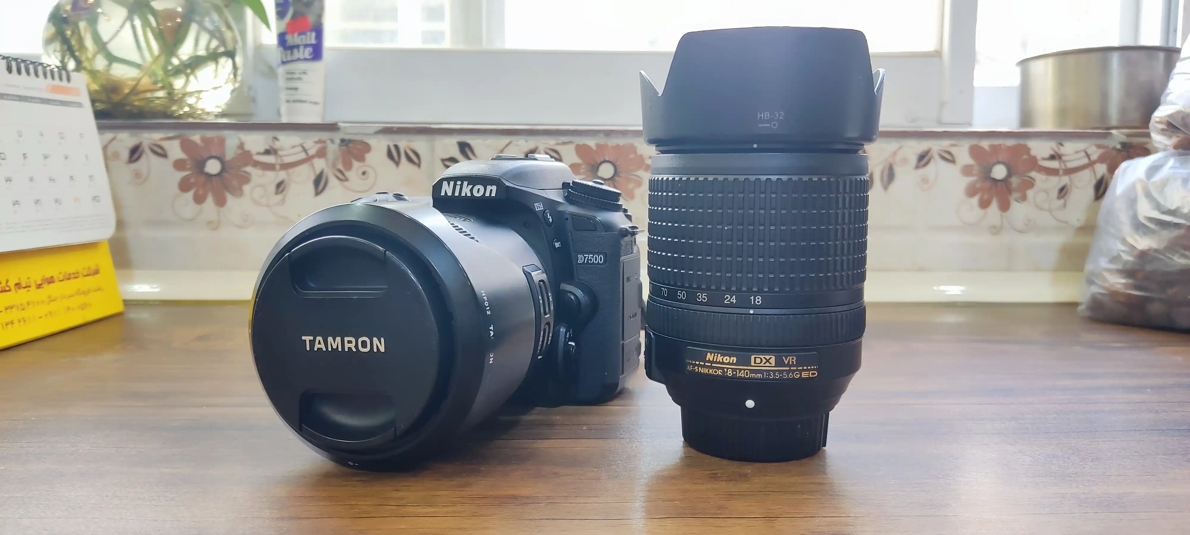 نیکون D7500 با دو لنز دست دو