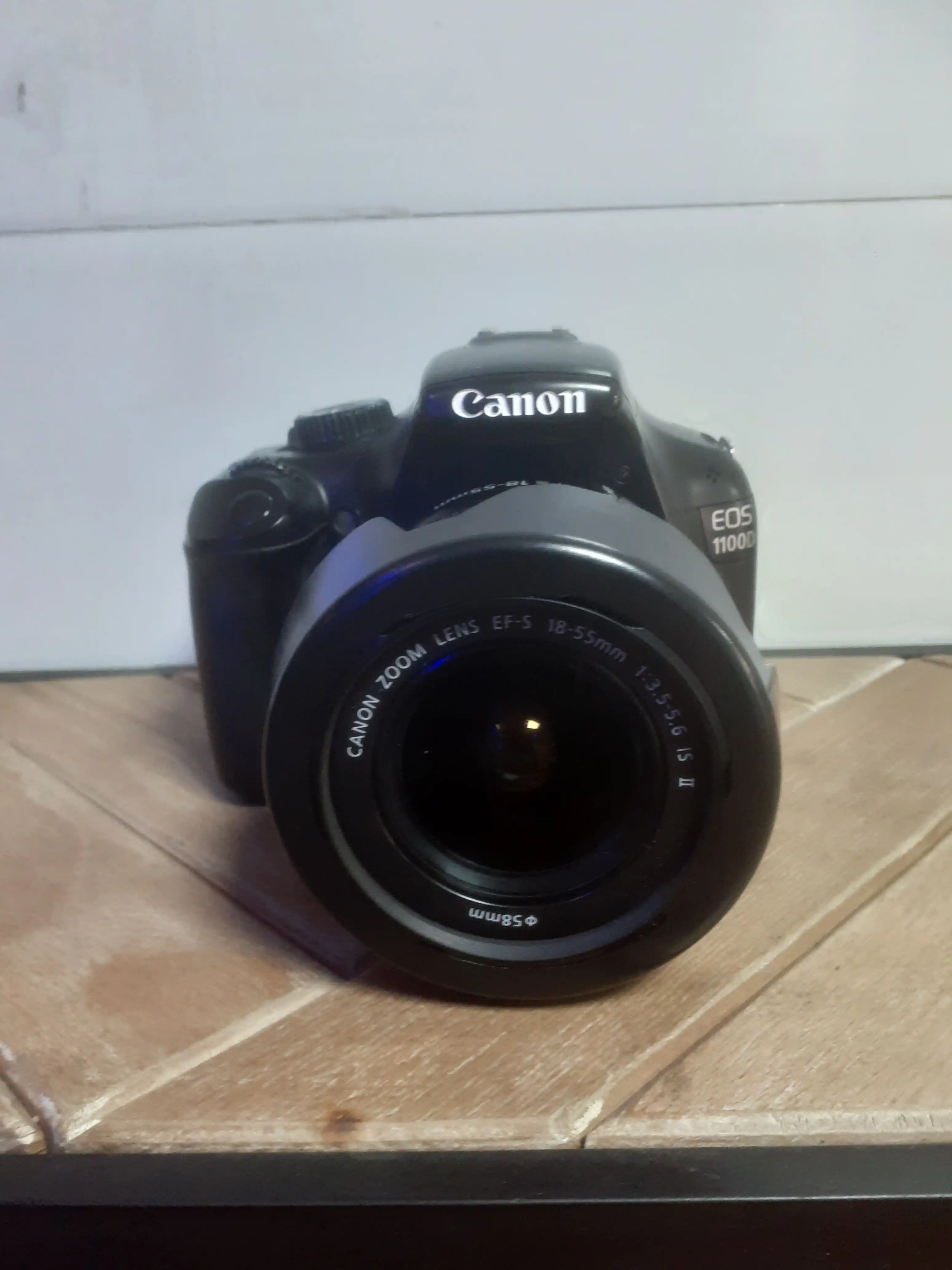 Canon 1100D + 18-55mm دست دو