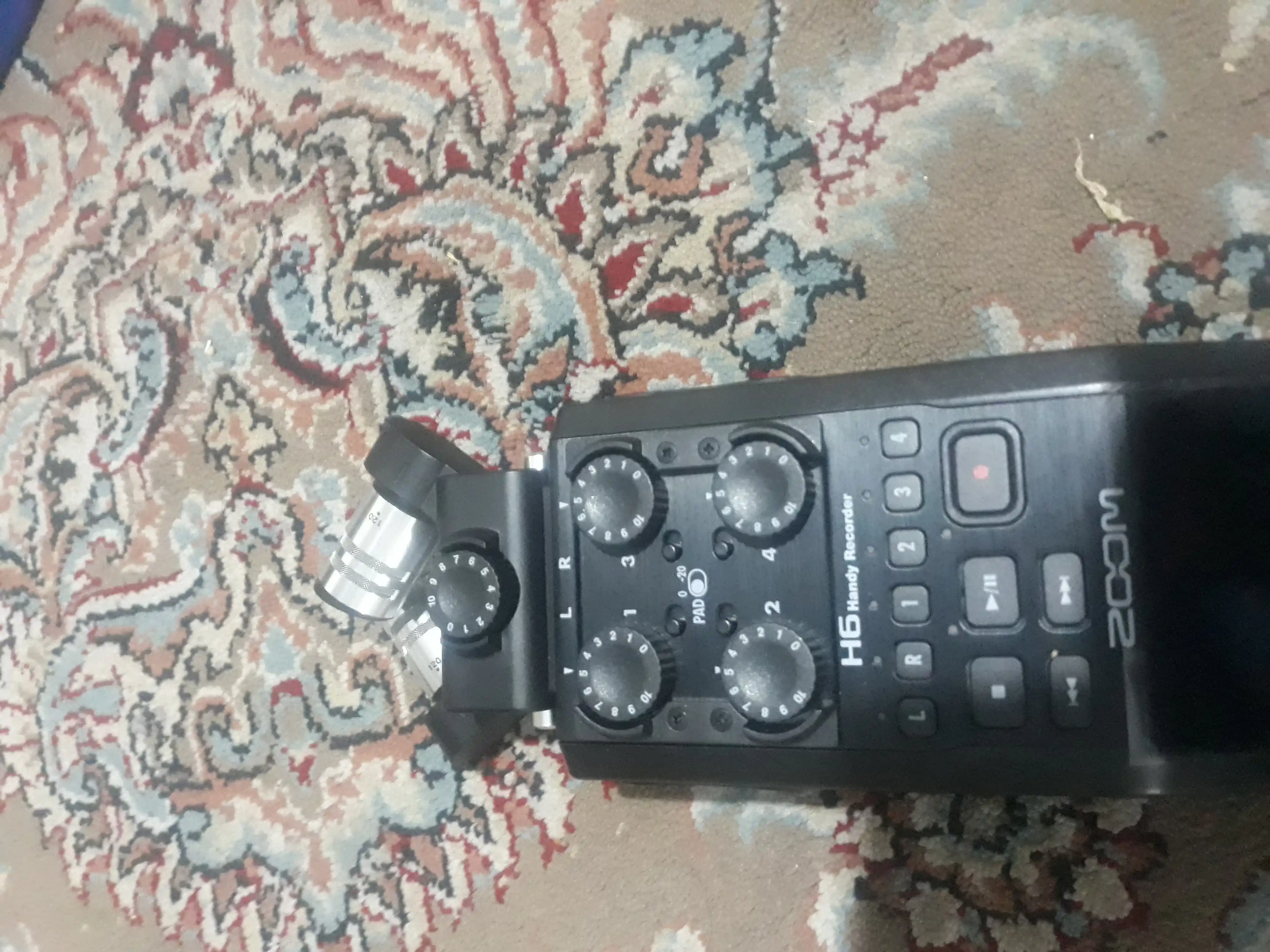 رکوردر zoom h6 دست دو