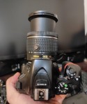 دوربین نیکون D5600 + 18-140mm VR بدنه دست دوم