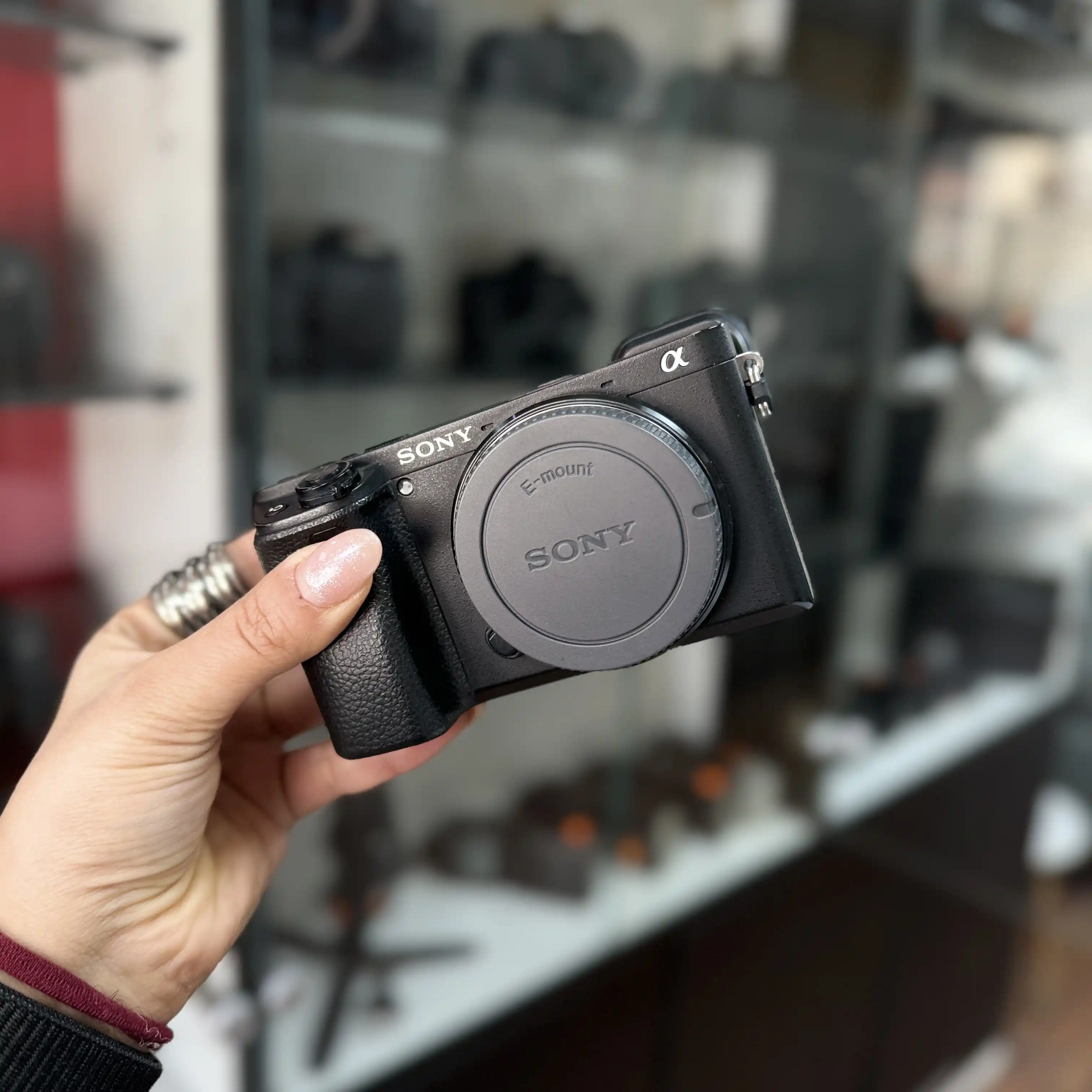 Sony a6400 Body دست دو