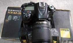 دوربین نیکون D7100 + 18-140mm VR بدنه دست دوم