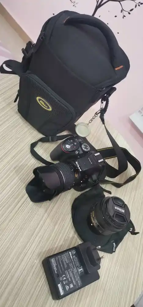 دوربین نیکون d5300 دست دو