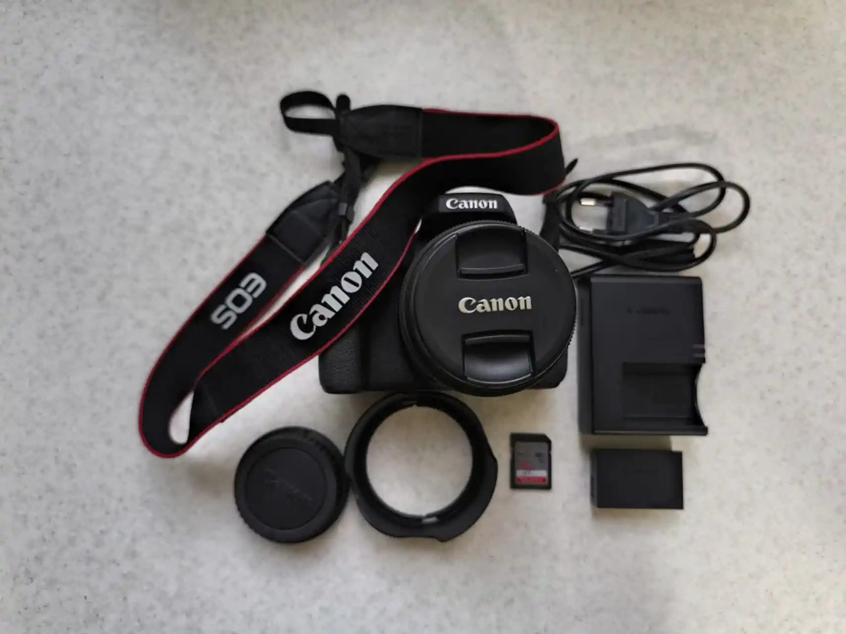 دوربین Canon 750d با لنز55-18 دست دو