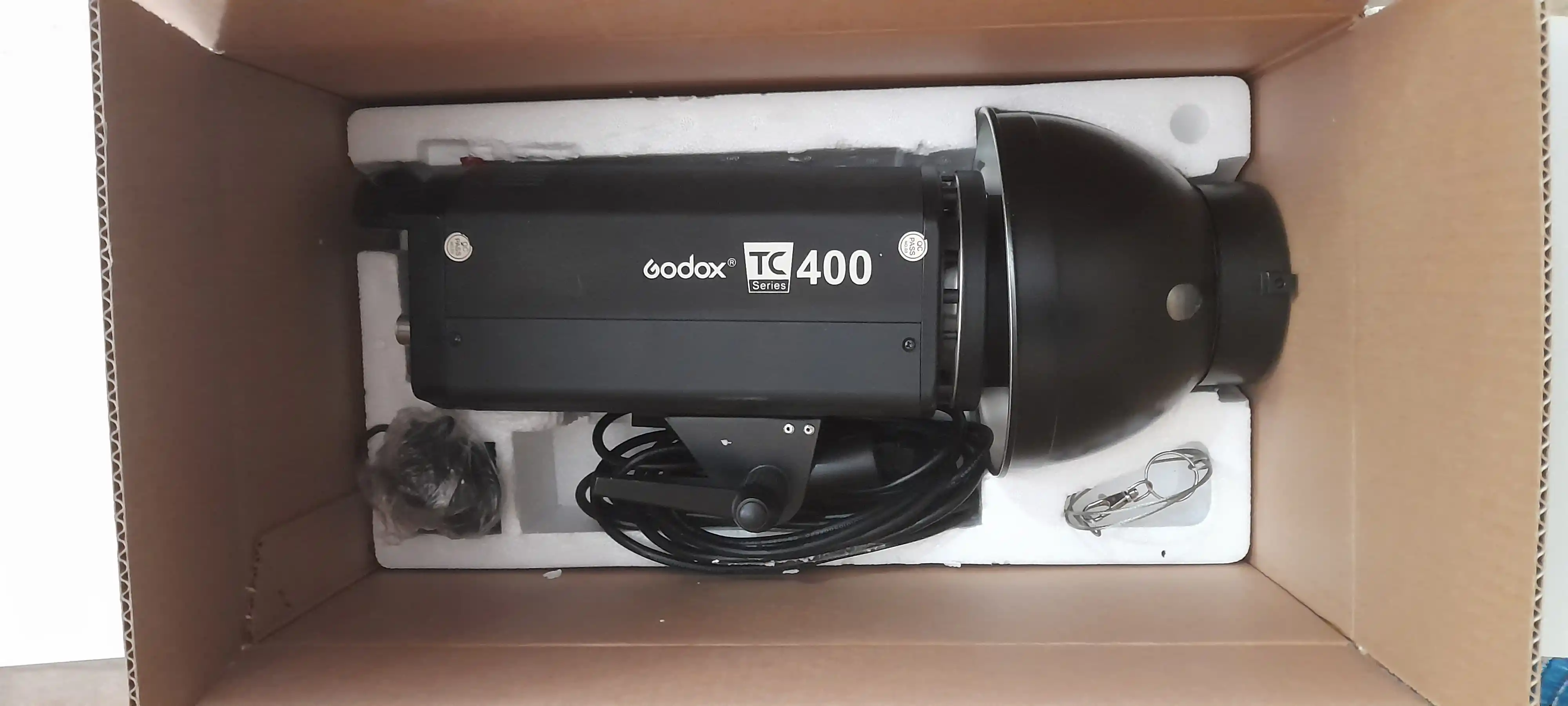 فلاش گادوکس با تجهیزات کامل استودیو دست دو