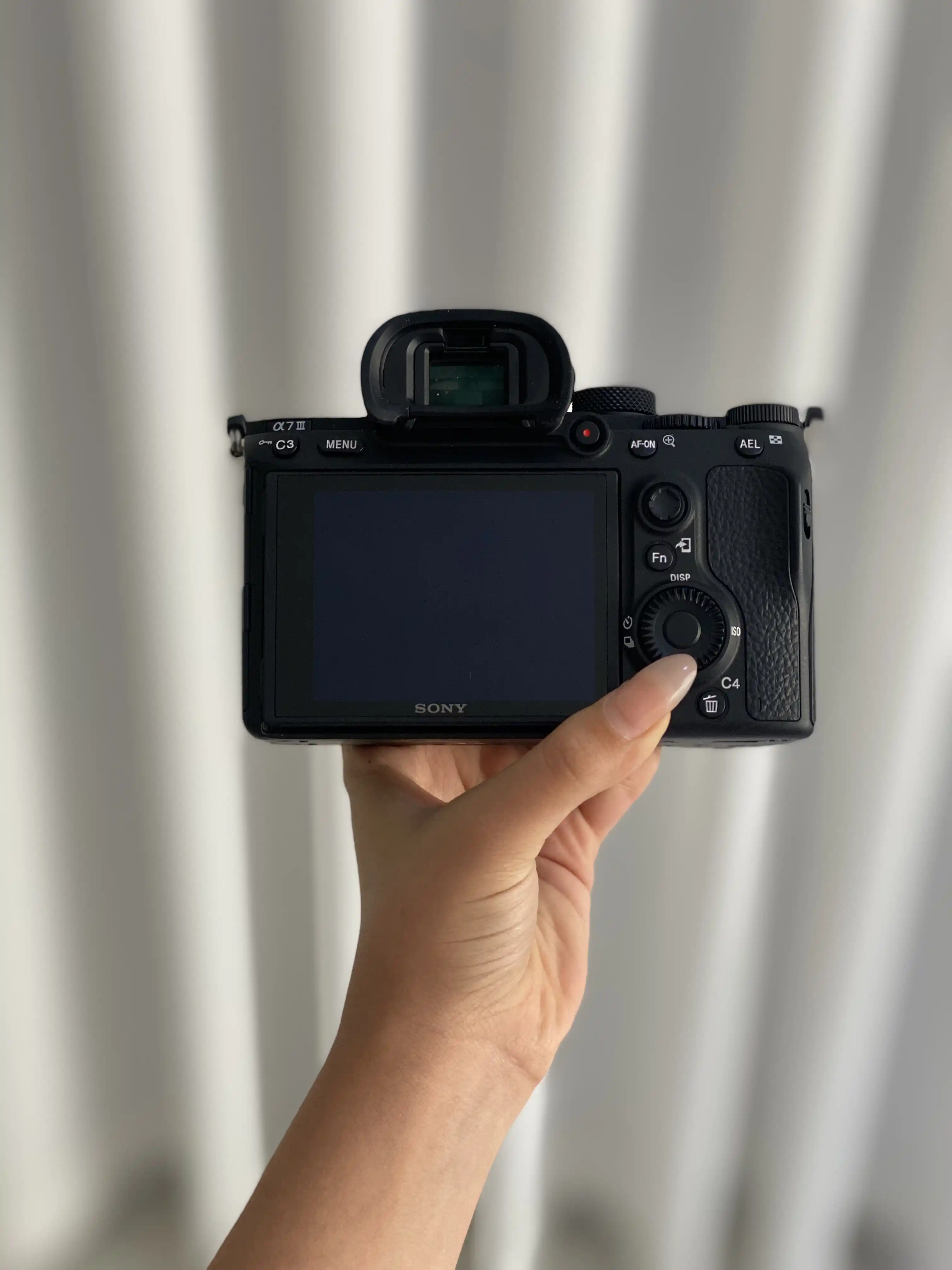 دوربین آلفا7iiiنو نو دست دو