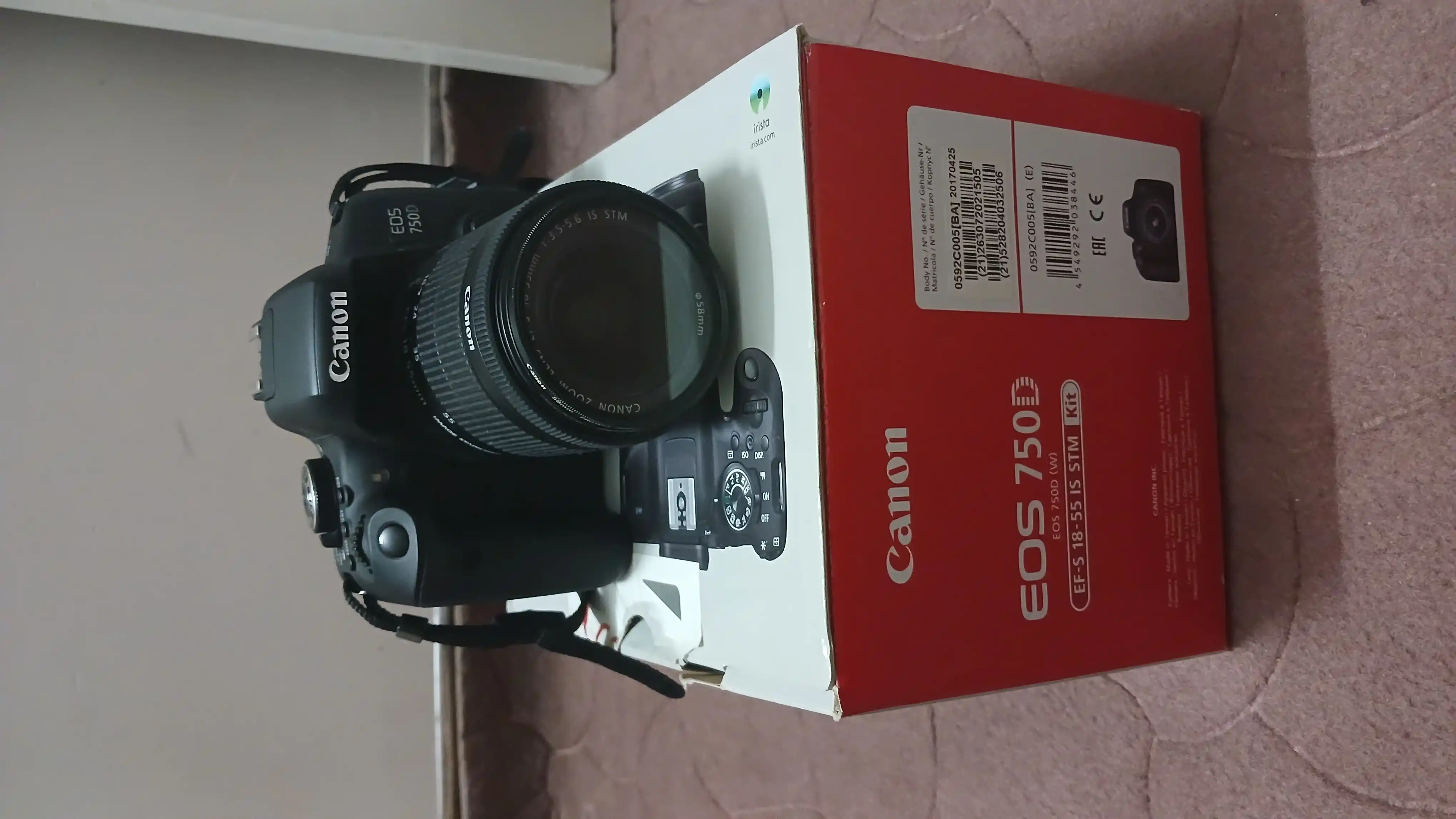 کنون ۷۵۰ d دست دو