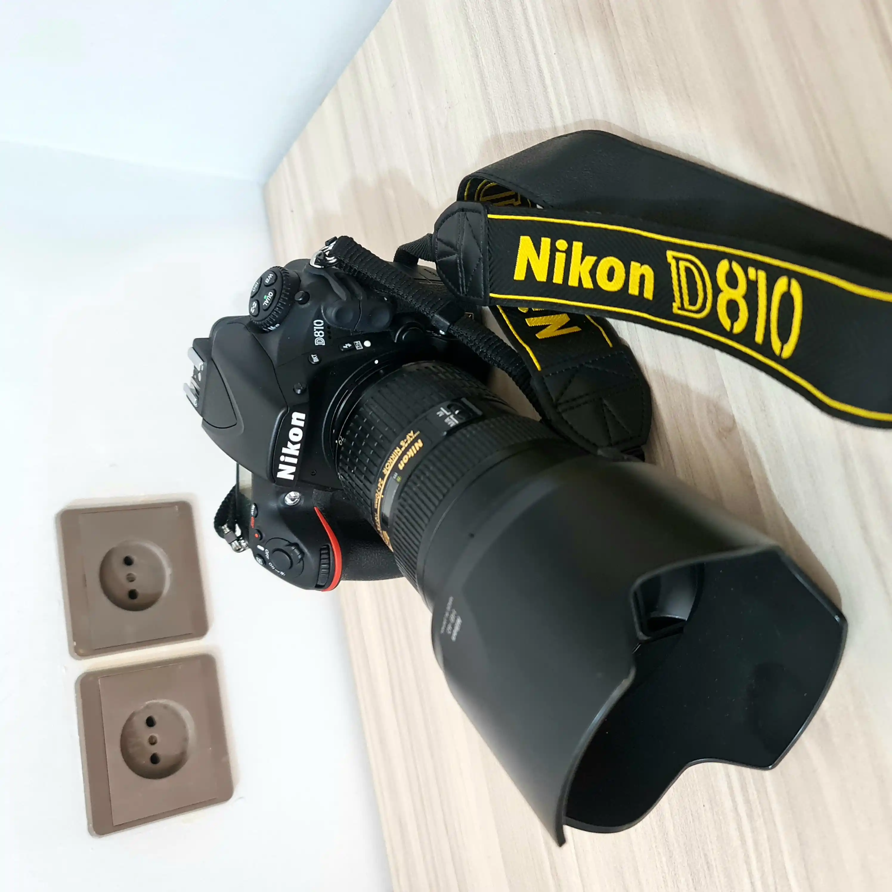 دوربین نیکون  nikon d810 +24-70 f2.8 دست دو