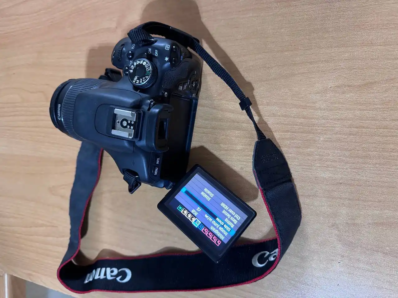 دوربین کنون مدل d600 دست دو