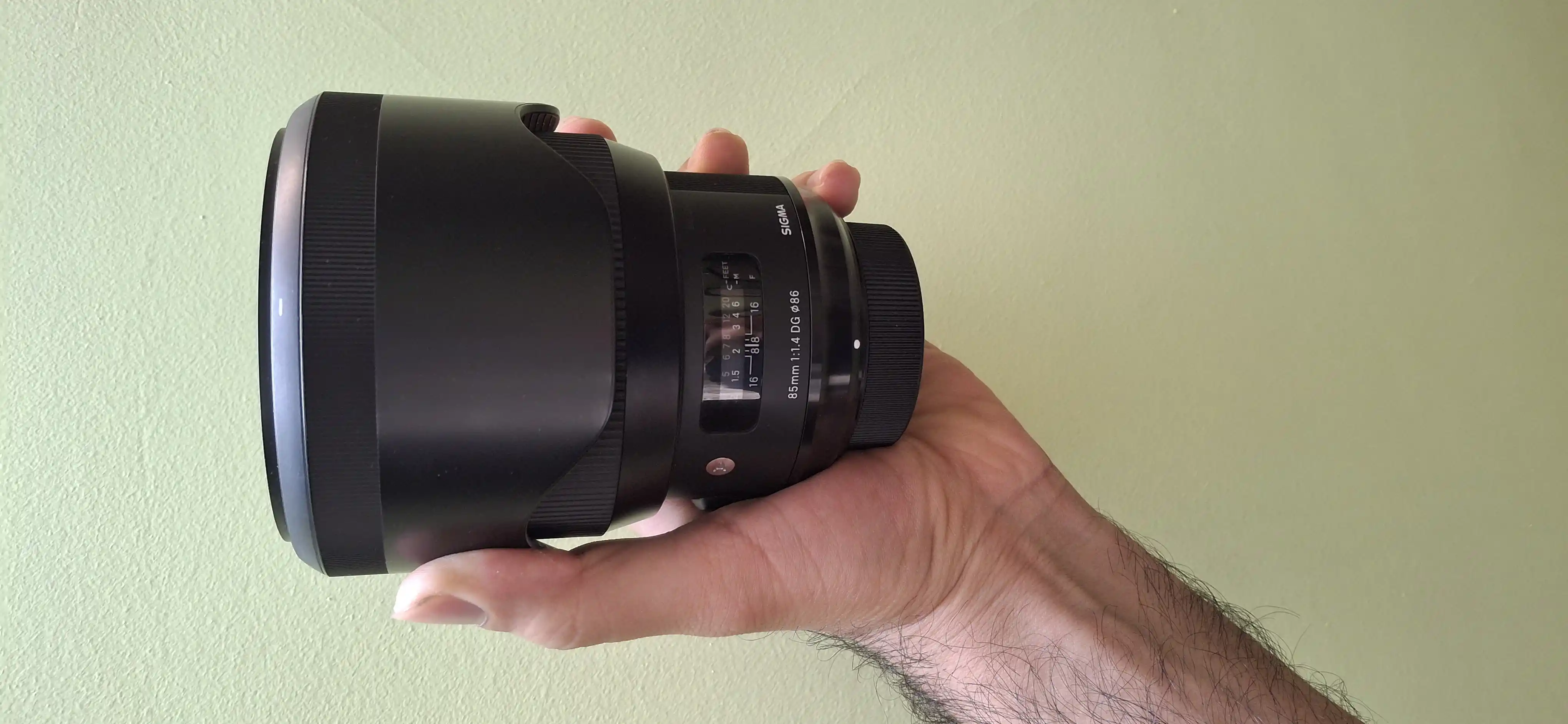 Sigma 85 f 1.4 Nikon Mount دست دو