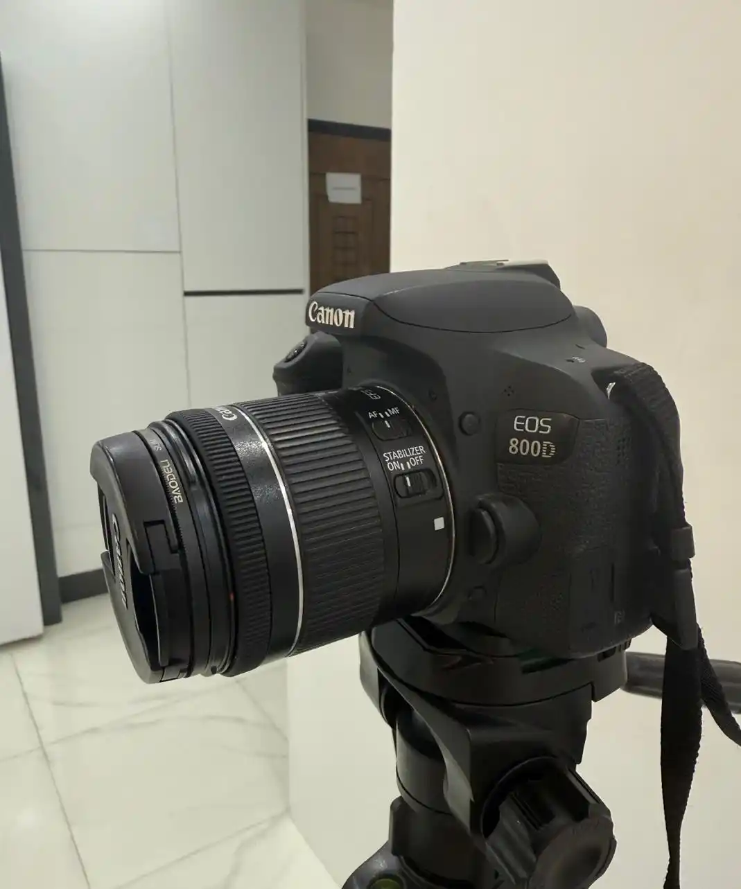 دوربین Canon800d دست دو
