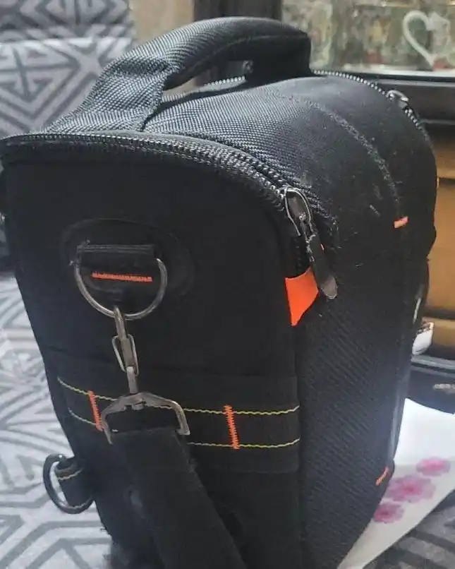 دوربین عکاسی 2000D کنون دست دو