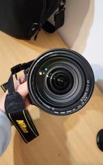 دوربین نیکون D5600 + 18-140mm VR بدنه دست دوم