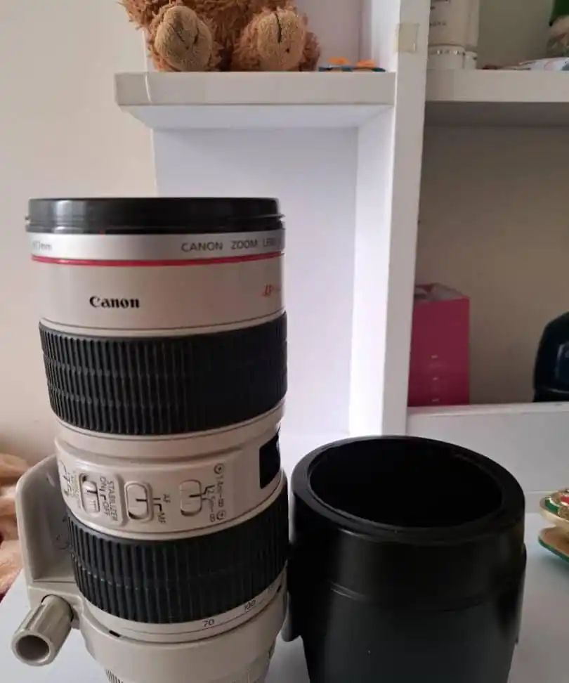 دوربین کانن ۷dبه همراه لنز ۲۰۰-۷۰ لرزشگیر دار دست دو