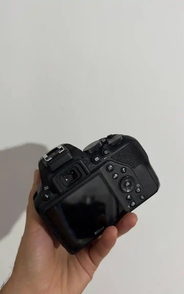 دوربین عکاسی نیکون 3500D nikon با لنز دست دو