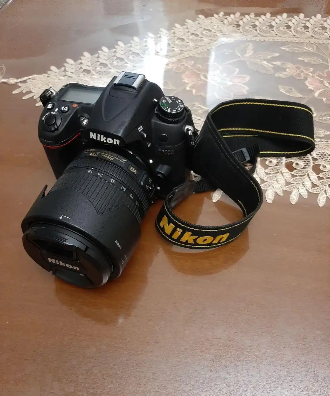 دوربین نیکون D7000 دست دو