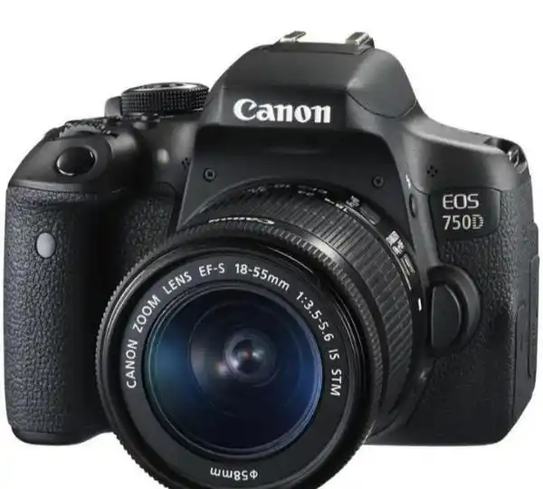 دوربین۷۵۰dکنون درحدنو دست دو