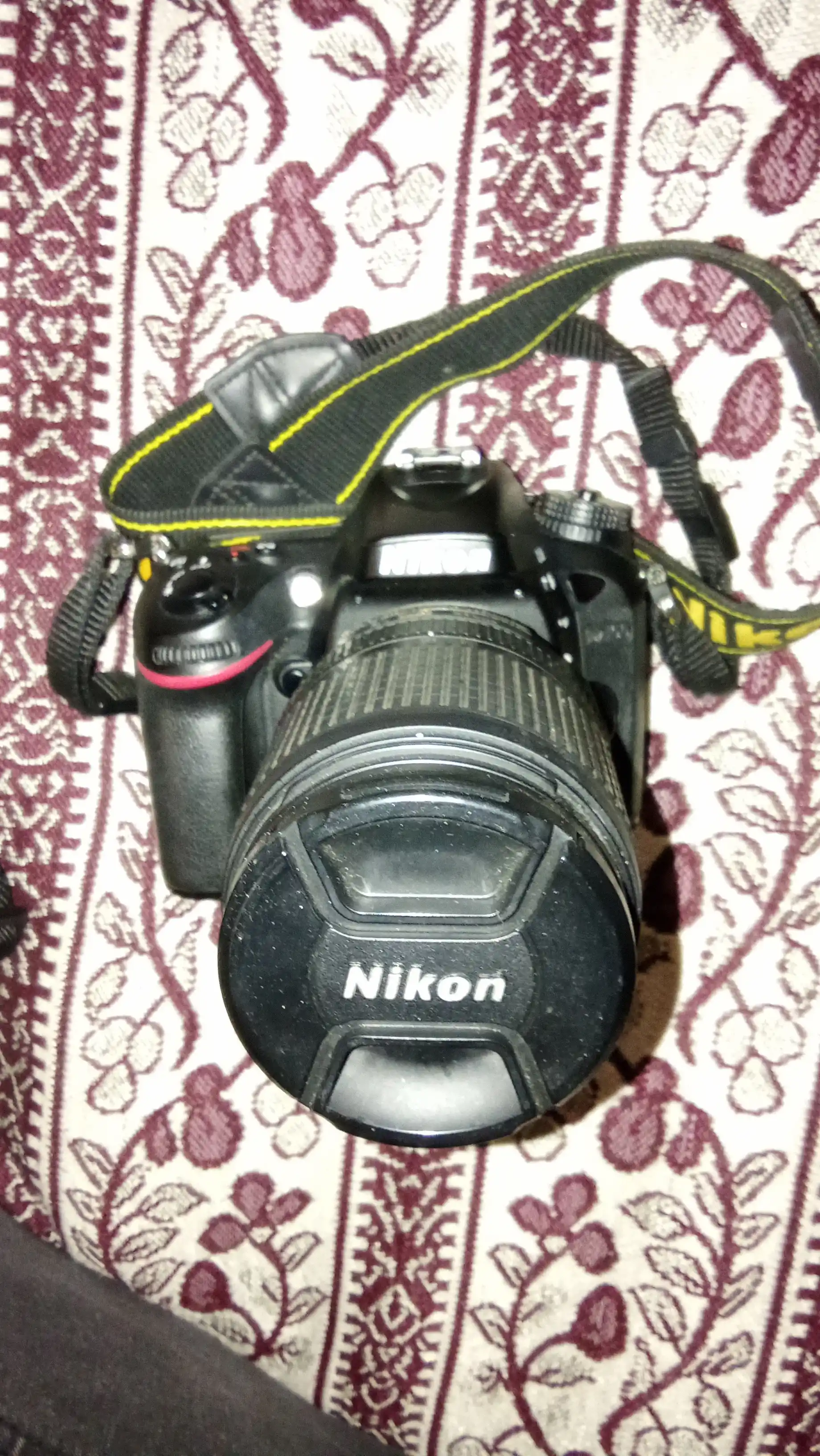 دوربین نیکون D7100 + 18-140mm VR دست دوم دست دو