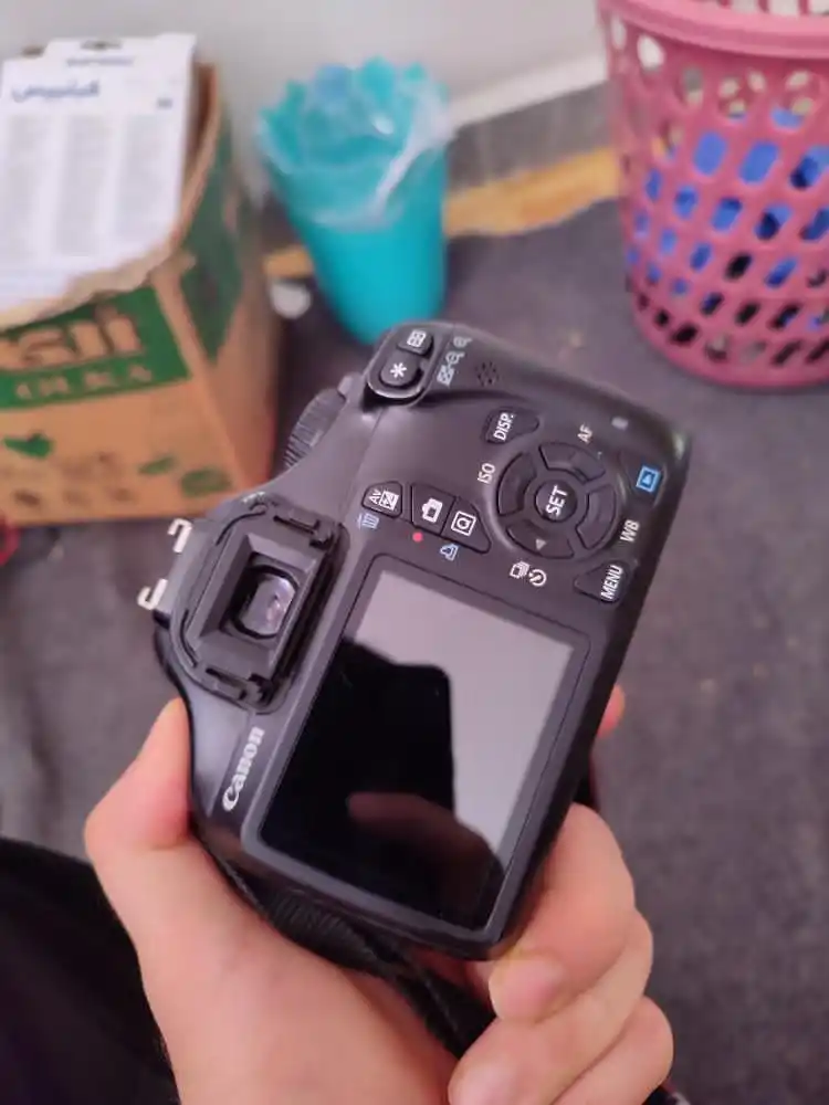 بادی دوربین کنن 1100 دی دست دو