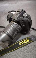 دوربین نیکون D7200 + 18-140mm VR بدنه دست دوم