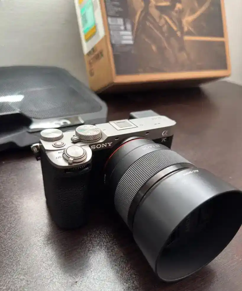 دوربین a7c ii مارک دو دست دو