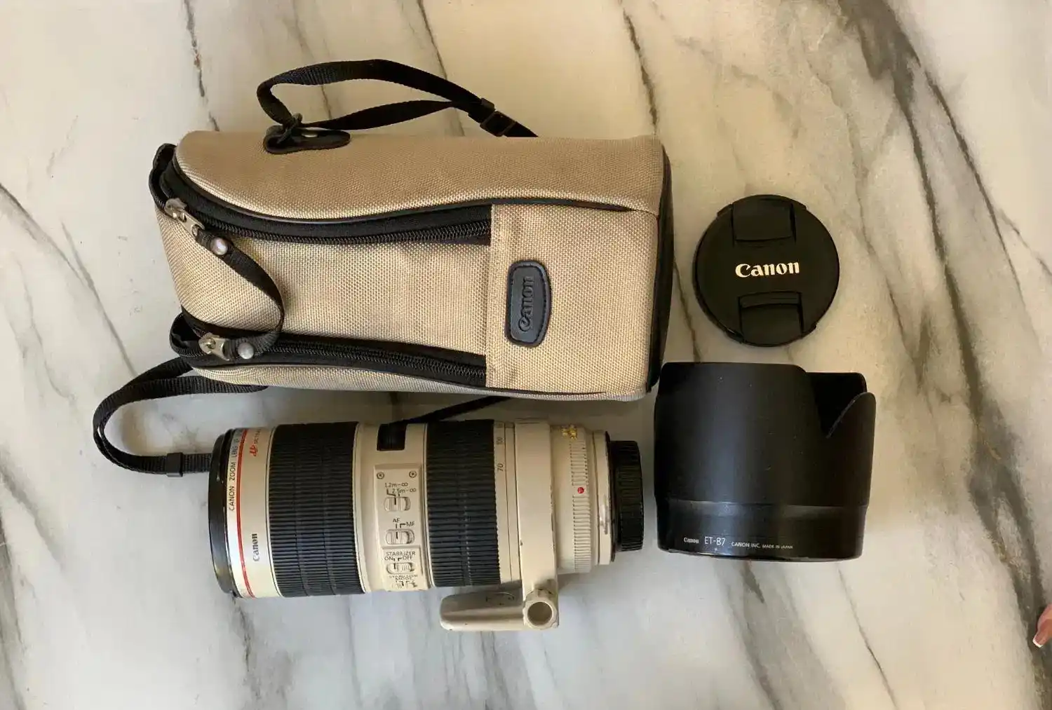 لنز 70 200 کنون f/2.8 ii دست دو