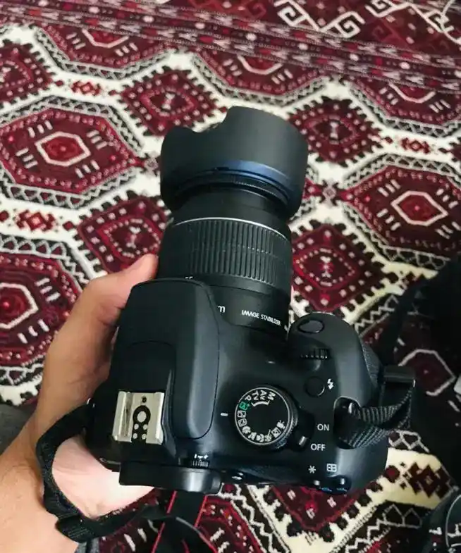 دوربین دست دو