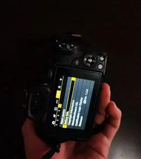 r50 canon + لنز ۱۸.۴۵ + رم ۳۲ گیگ دست دو