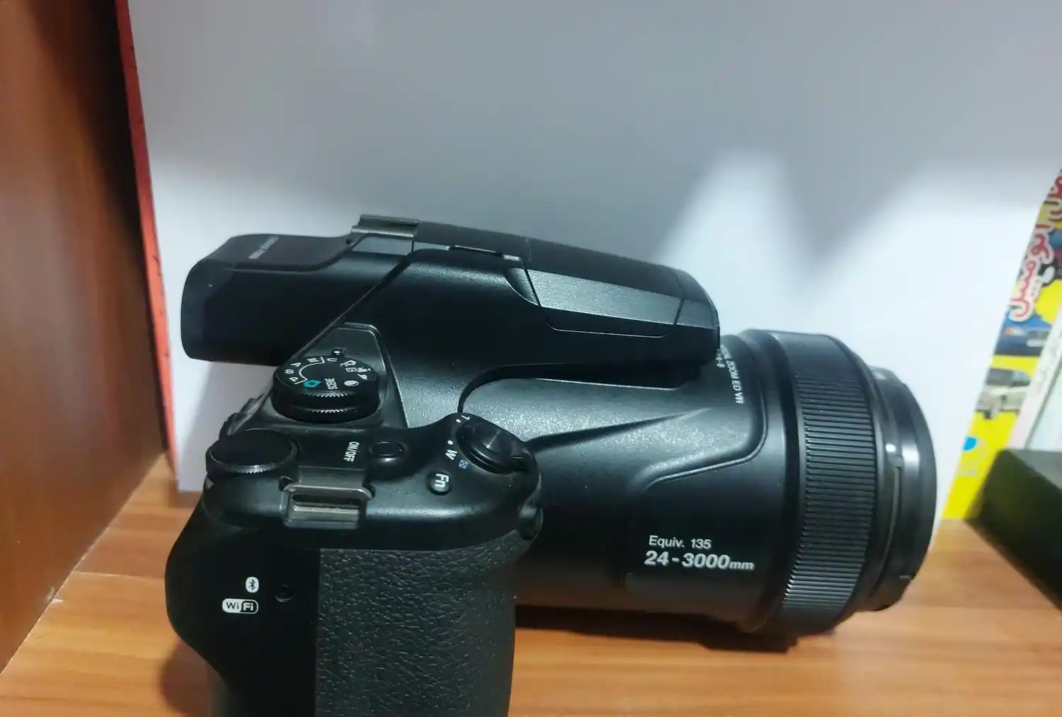 دوربین عکاسی نیکون کولپیکس p1000 فروش فوری دست دو