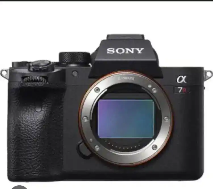 sony alpha 7r iv     سونی الفا ۷ r iv دست دو