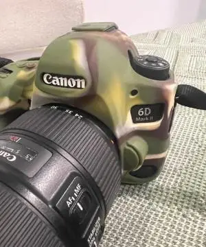 دوربین تمیز canon 6D mark II دست دوم